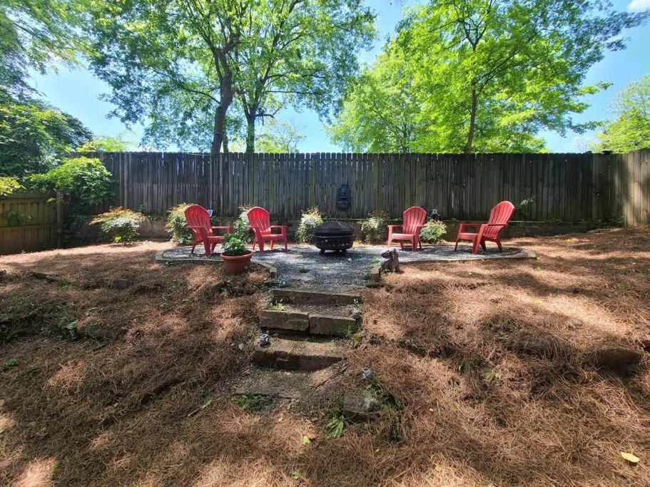 West End Modern Atlanta 3 Bedroom Bungalow Exterior photo